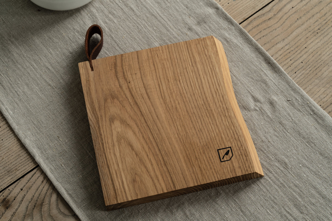 Mediea Small Oak Cutting Board-Cooking and Eating-COOKING/SERVING TOOLS, TABLEWARE, TRAYS / BOARDS-Forest Homes-Nature inspired decor-Nature decor